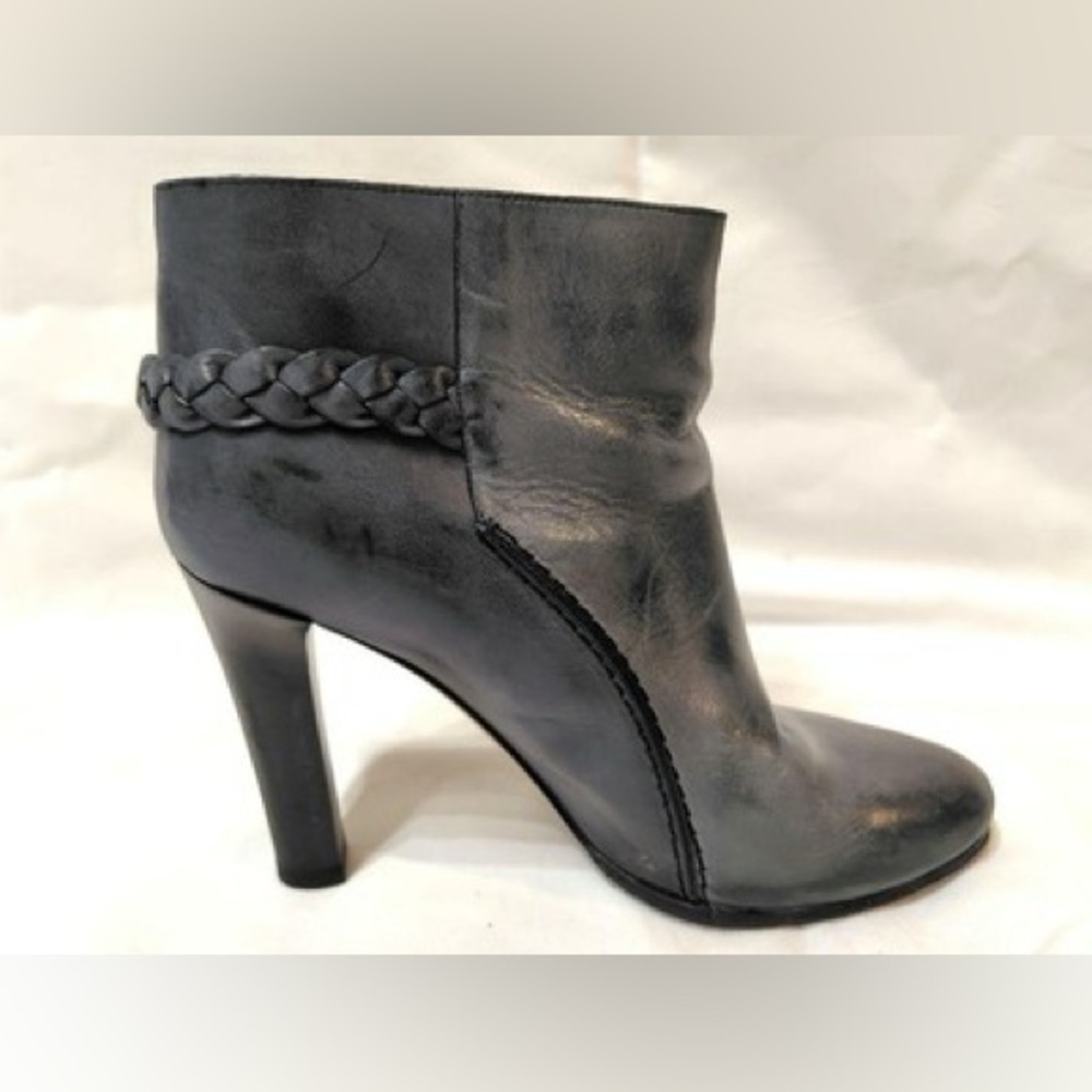 Chloe Gray leather ankle booties size 41